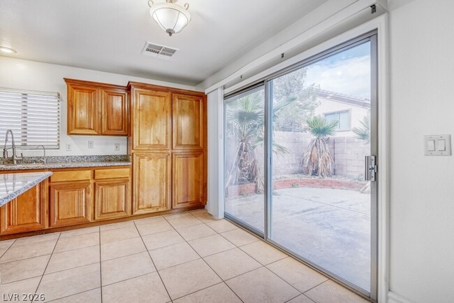 Photo - 4784 Essen Ct