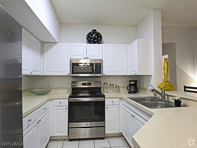 Building Photo - 15645 Ocean Walk Circle Unit 116 Rental