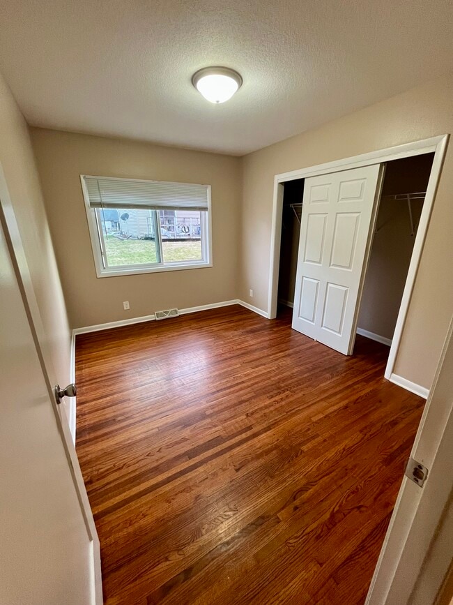 Photo - 3107 59th St