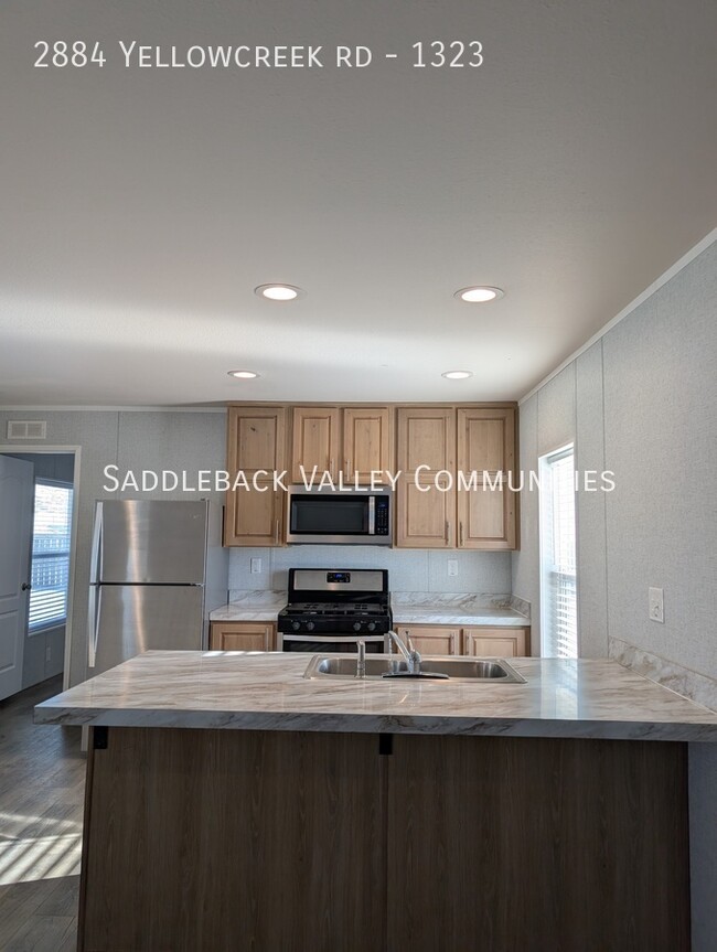 3 Bed 2 Bath Rental Available in Southpark - 3 Bed 2 Bath Rental Available in Southpark