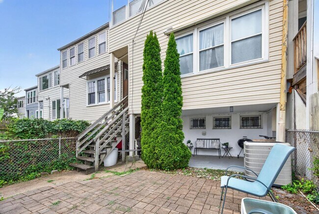 Photo - 4715 Piney Branch Rd NW Unidad A