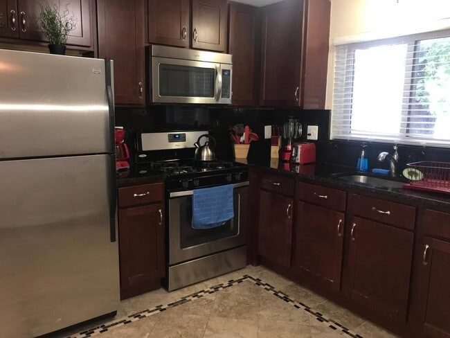Photo - 77 Thingvalla Ave Condo Unit 1