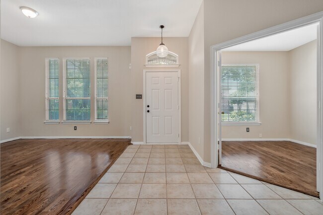 Photo - 6412 Autumn Trail