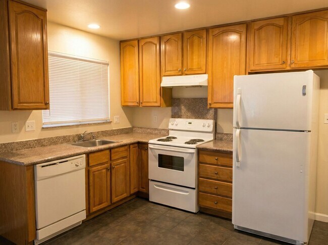 Photo - Sheffield Village Living: Spacious 2BD w/ Parking in San Leandro School District Unit 03