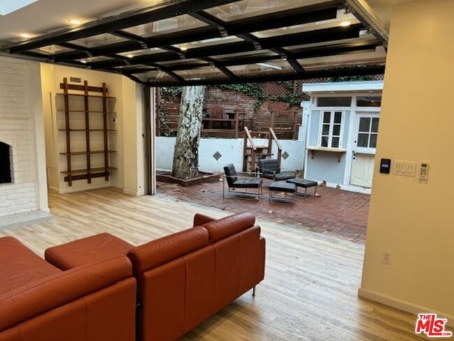 Building Photo - 1636 N Beverly Glen Blvd Rental