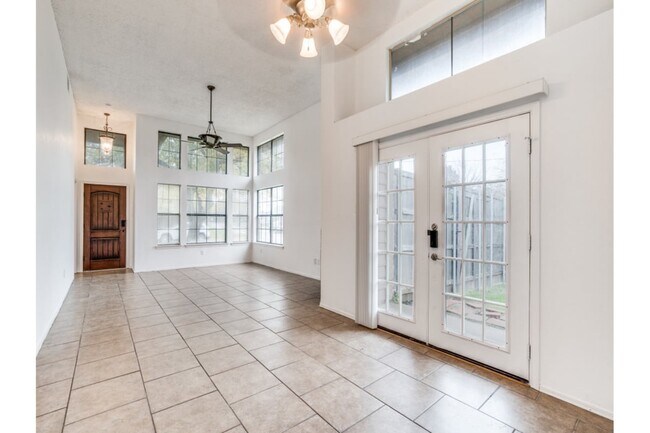 Photo - 6501 Topaz Dr