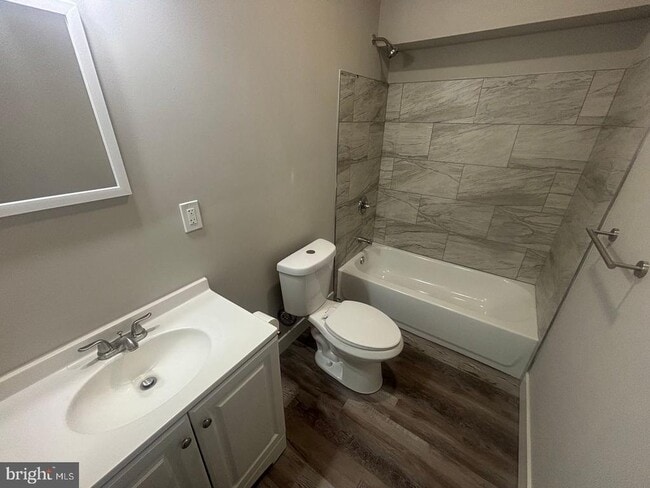 Photo - 1204 W Erie Ave