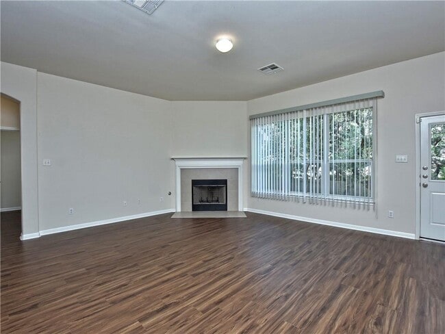 Photo - 104 S Gadwall Ln