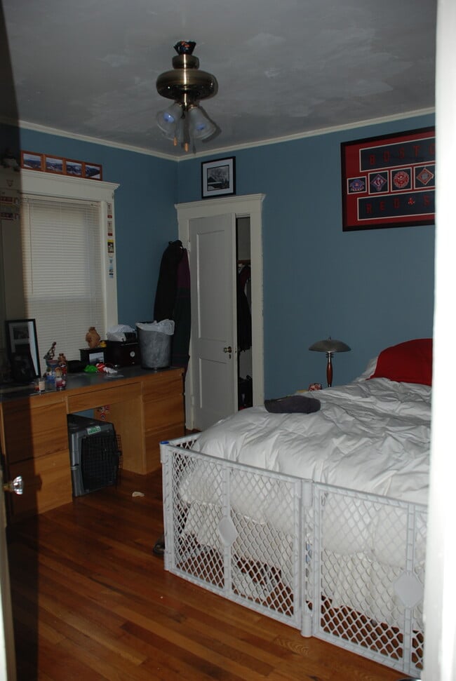 Photo - 37 Pearl St Unit 1st floor apt near Tufts