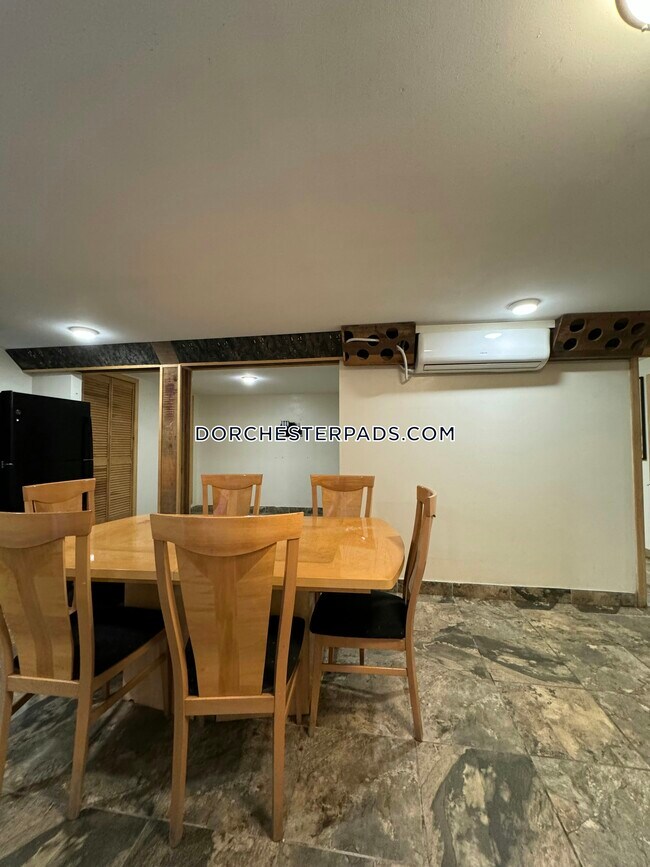 Photo - 81 Stratton St Unit B