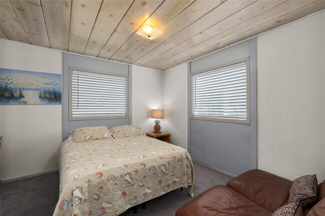 Photo - 2615 Gulf Blvd Unidad NW