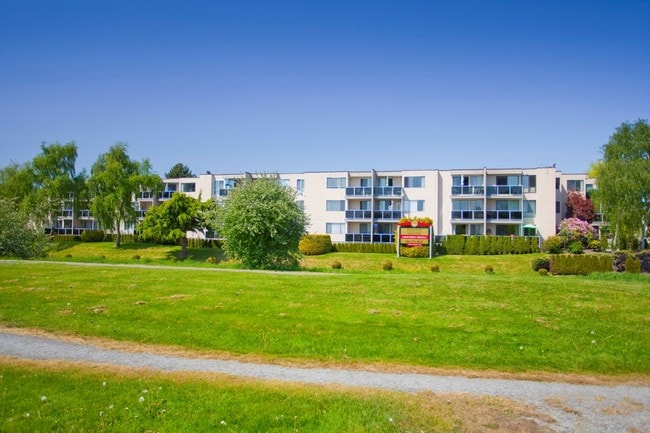 Building Photo - Fraser Place Apartments