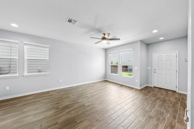 Photo - 5002 Plum Peach Bend Unit 149