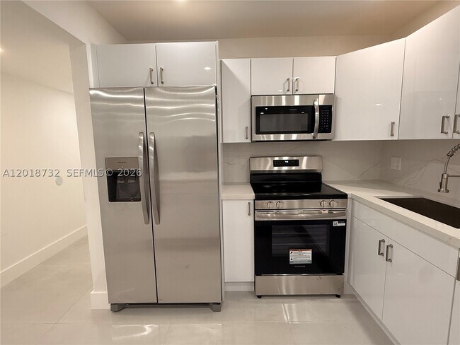 6070 W 19th Ave Unit 315