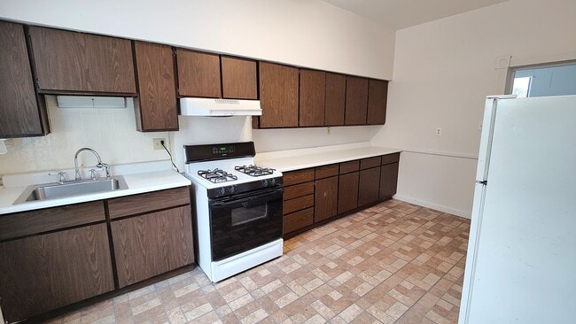 Photo - *Spacious 2BD/1BA Single-Family Home for R...