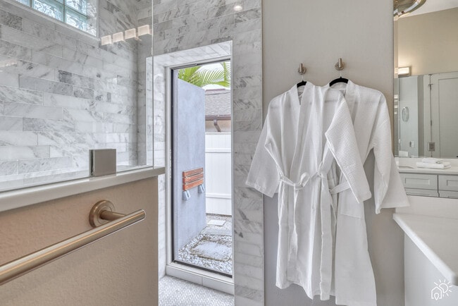 Photo - 1669 Colleen St Unit ID1346496P