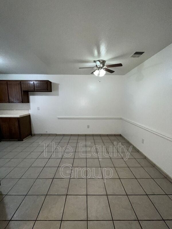 Photo - 800 W Pleasant Ave