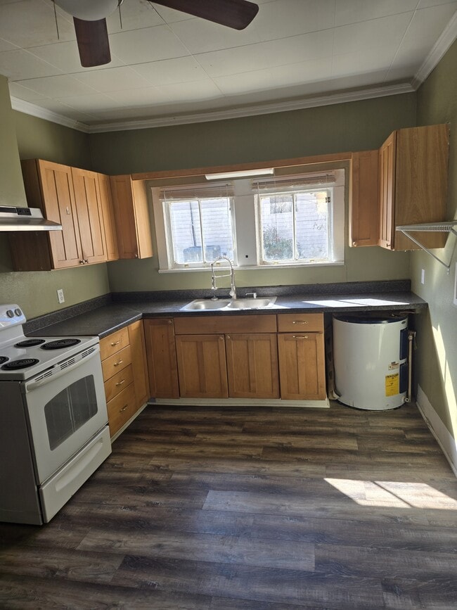 Photo - 306 S Severin St