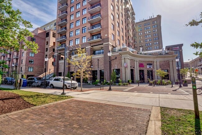 Building Photo - Two bedroom end Unit 1256 Rental