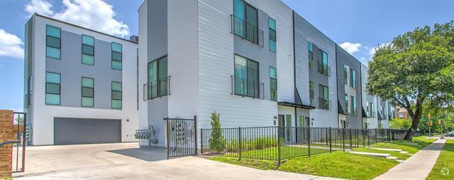 Building Photo - 4905 Live Oak St Rental
