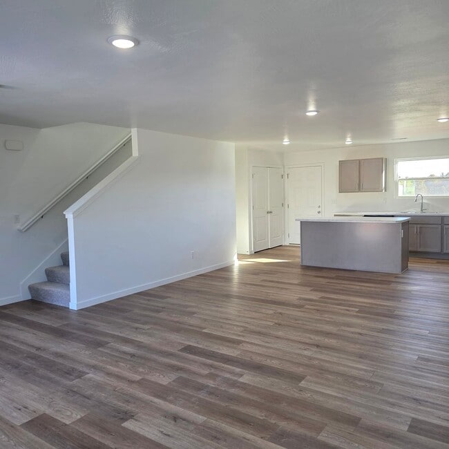 Photo - Brand New 4 Bedroom Home