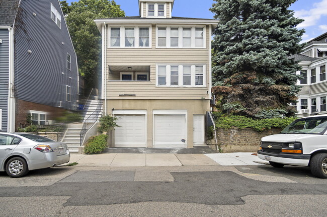 Photo - 398 E 8th St