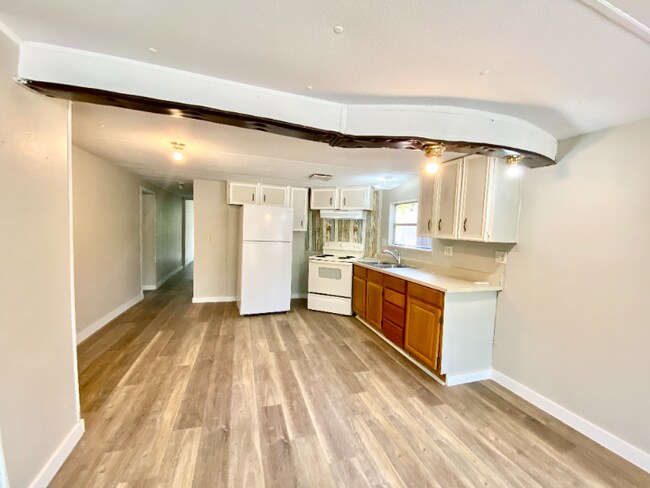 Photo - 109 Harmons Way