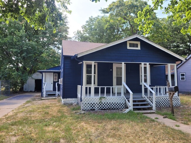 $825 - 2 bedroom/ 1 bathroom - Single Fami... - $825 - 2 bedroom/ 1 bathroom - Single Fami... House