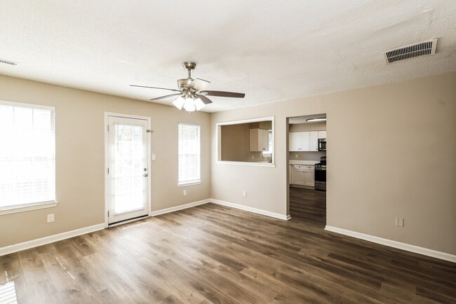 Photo - 7605 Briar Crest Ct