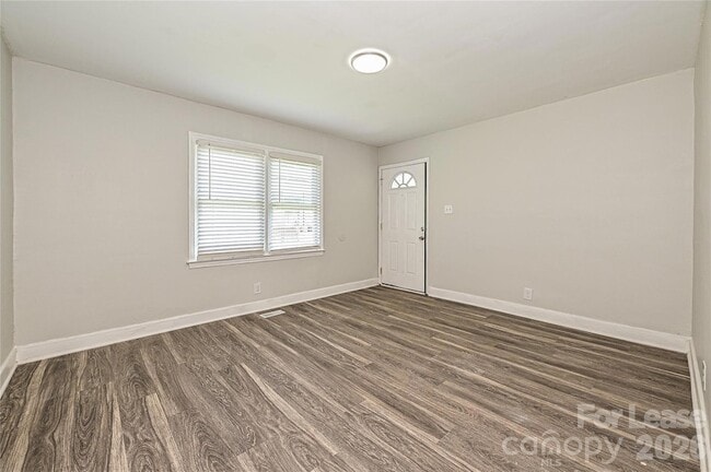 Photo - 3429 Tappan Pl