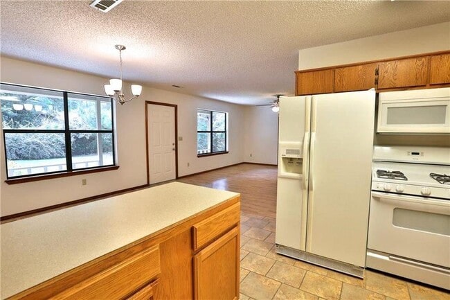 Photo - 1340 N Maxwell Dr