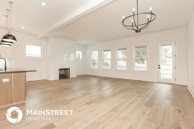 Photo - 1419 Preston Dr