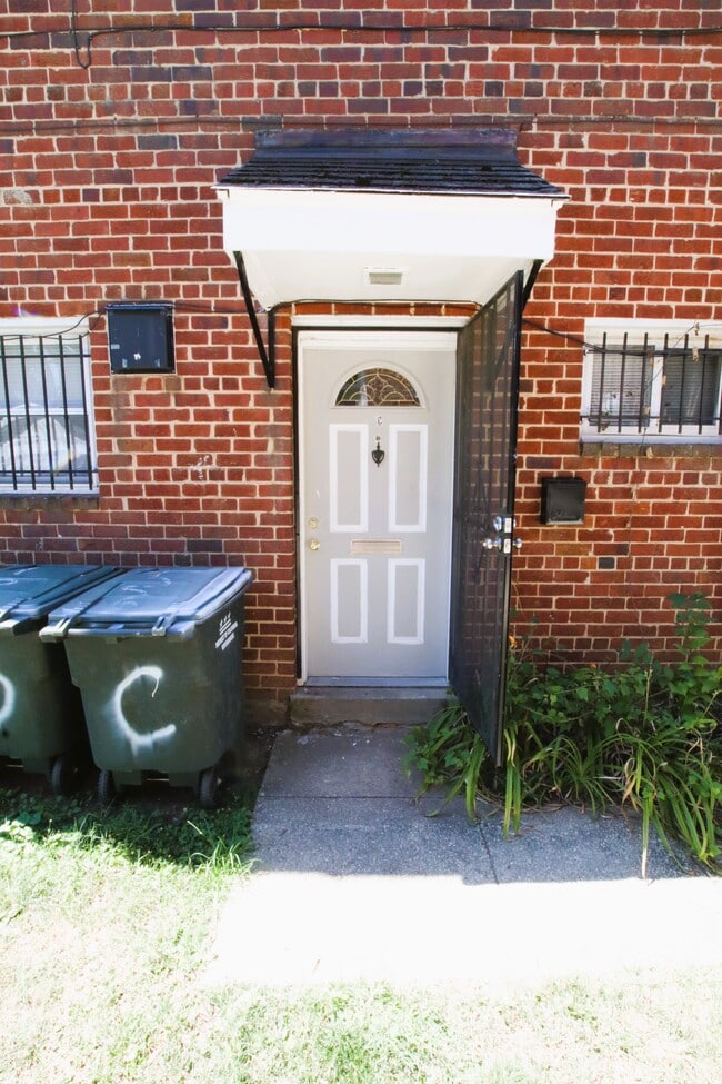 Photo - 126 Joliet St SW Unit C