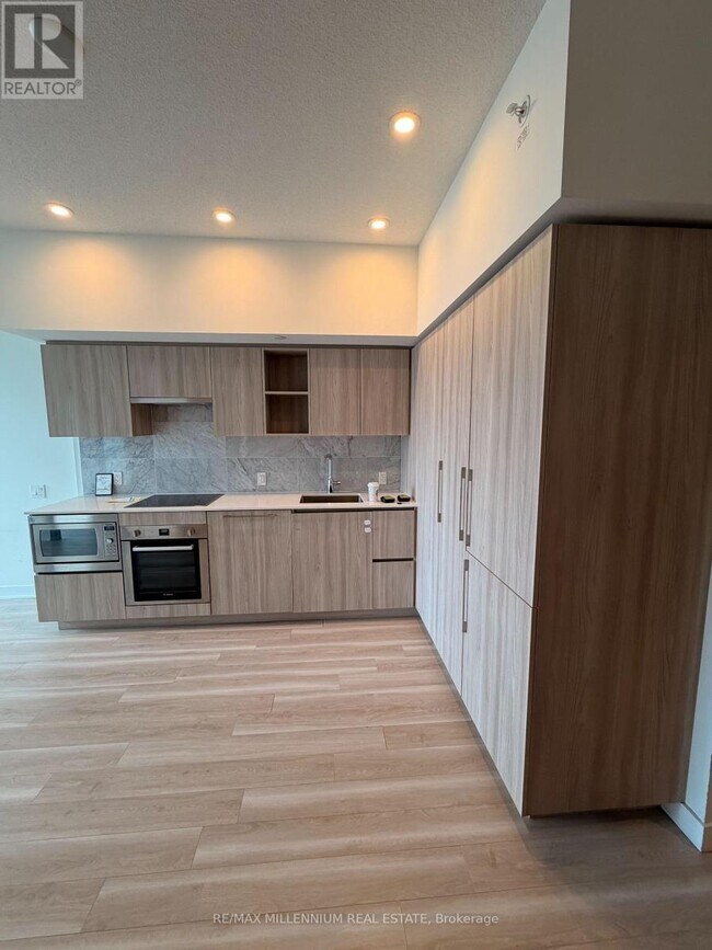 Photo - 19 Bathurst St Unité 2807