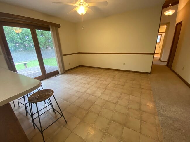 Photo - 205 Carrie Ave