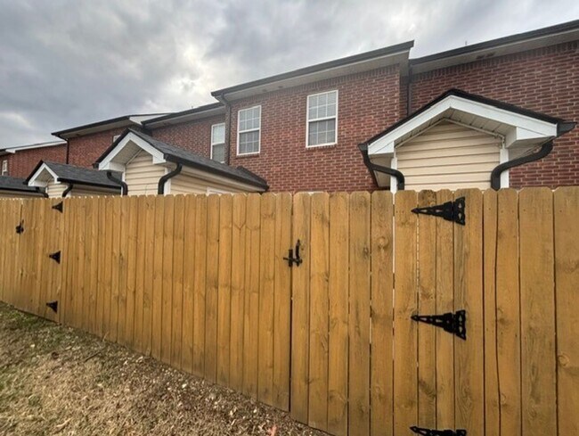 Photo - Stewarts Landing Neighborhood, Easy access to I-24