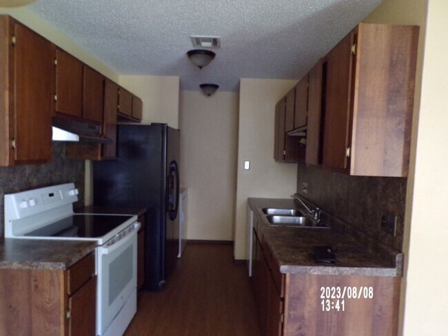 Photo - 6109 NW Elm Ave