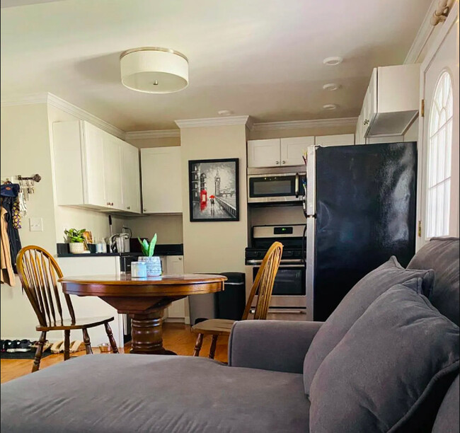 Kitchen & Dining Areas - 288 Athens St Apartments