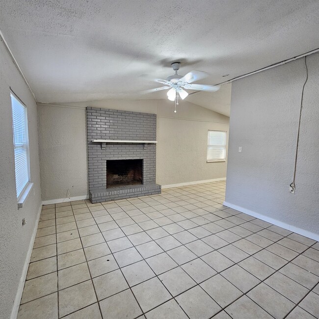 Photo - 1516 Majestic Ave