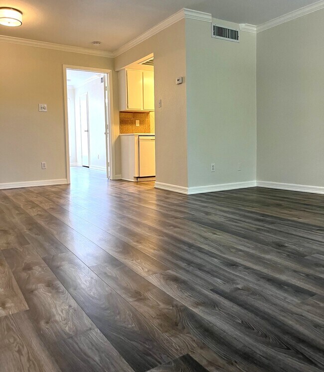 Unit2 - McDuffie Place LTD