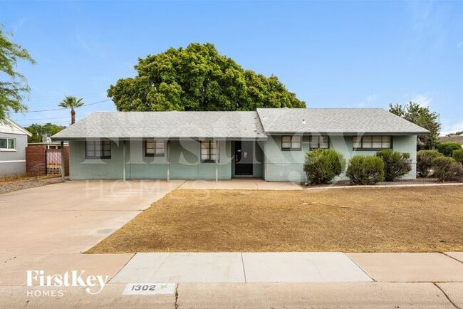 Building Photo - 1302 W Elm St Rental