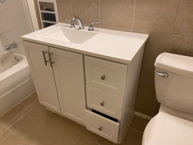 Photo - 16 Stewart St Unit second floor