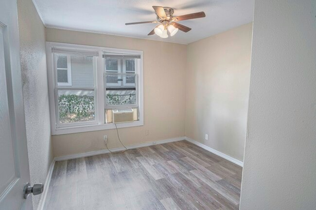 Photo - 342 Vine St Unit B