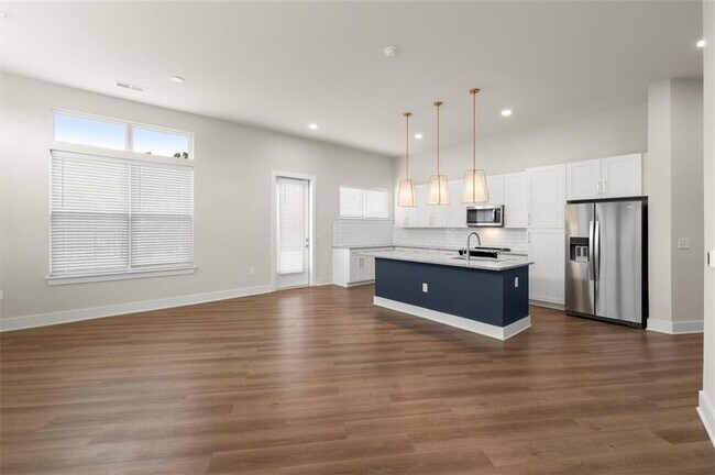 Photo - 2648 Sandy Plains Rd Unit 416