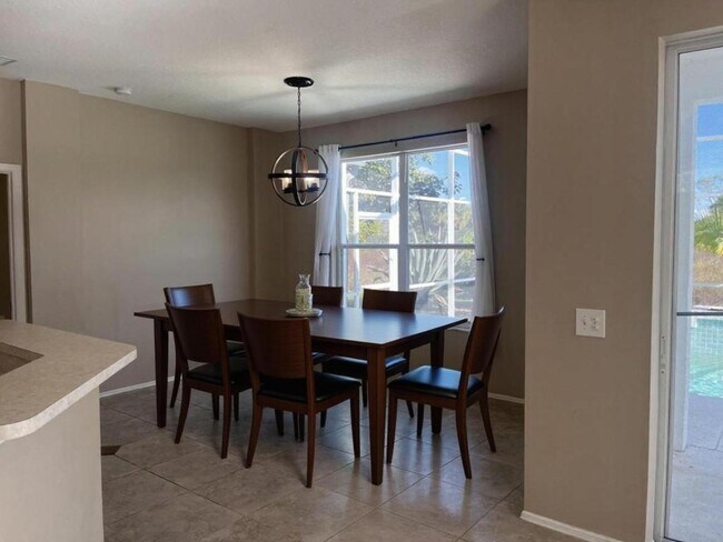 Photo - 6323 Sturbridge Ct