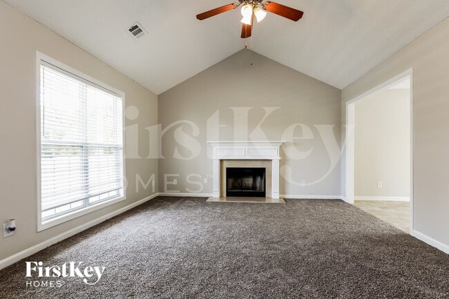 Photo - 305 Carly Ct