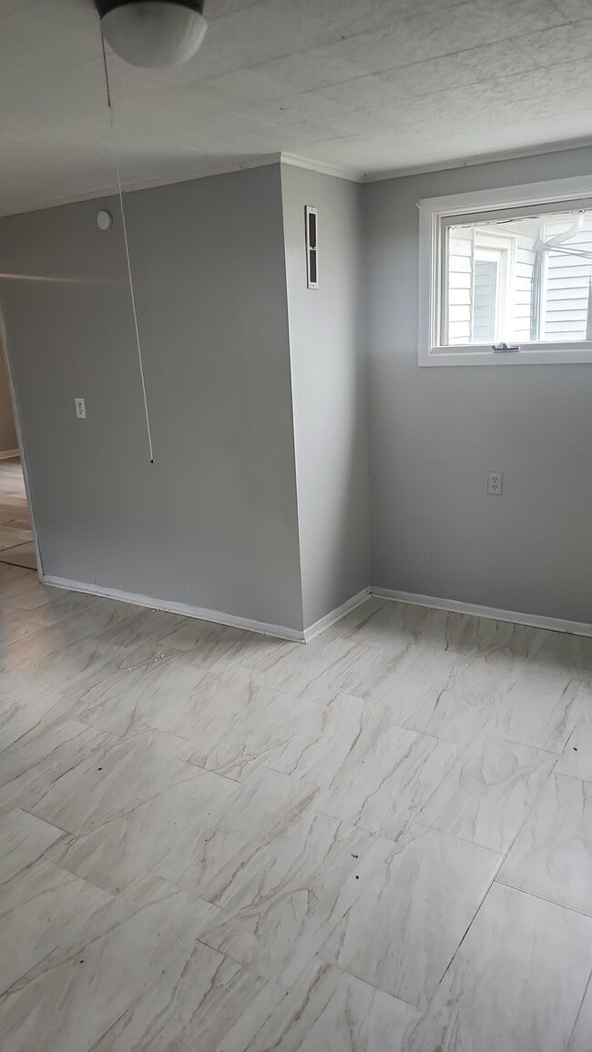 Photo - 412 Lafayette St Unidad Upper