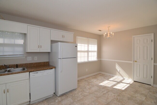 Photo - Updated 3 Bed/2 Bath 10 Minutes From Ft. Gordon