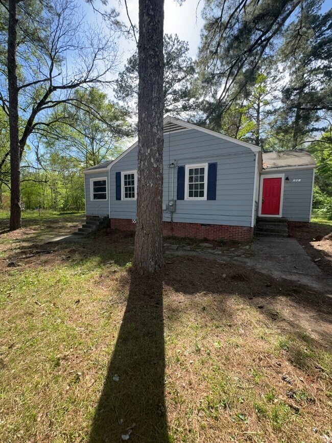 Photo - 201 W Santa Clair St