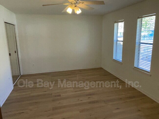 Photo - 4127 Springdale Rd